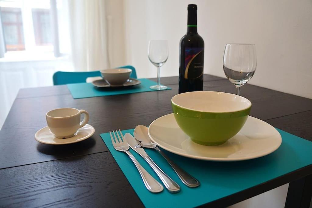 Bright And Cozy - City Center Apt Будапеща Екстериор снимка
